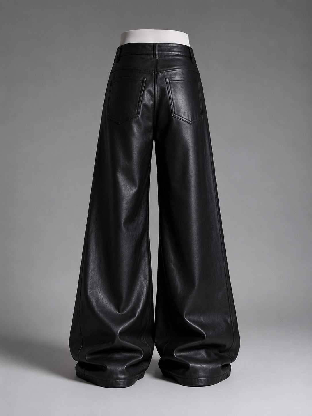Yawrik Leather pants
